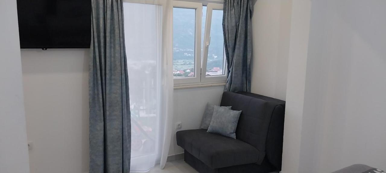 Apartmán Bojan Igalo Exteriér fotografie