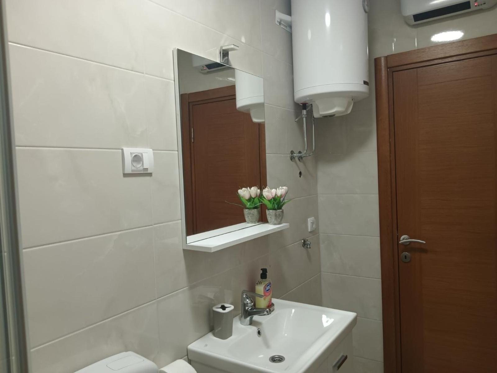 Apartmán Bojan Igalo Exteriér fotografie